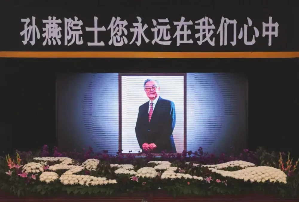 8c87b40dly4i9w6tamml8j20rs0iswsw